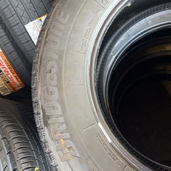 235/65/17 Bridgestone 