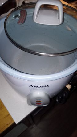 Aroma 7-Cup Rice Cooker