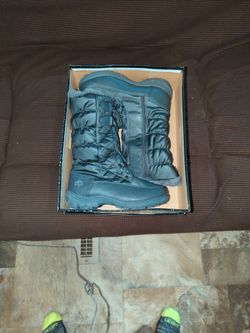 New In The Box 8m Woman's Cost 90  Asking 50