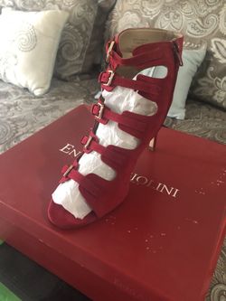 Firebrick Red Heels Size 7.5