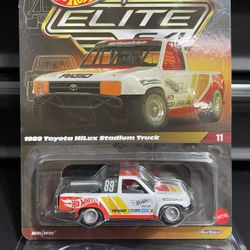 Hot Wheels Elite 64 1989 Toyota Hilux Stadium Truck Premium RLC