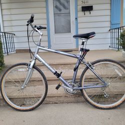 TREK NAVIGATOR 200 BIKE