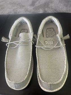 Hey Dudes, excellent condition