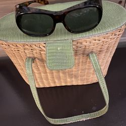 Classic and Stylish Unisex Suncovers Sunglasses