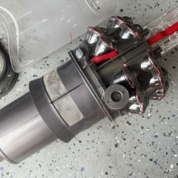 Vacuum Replacement Parts for Dyson vacuum cleaner. Model: JD3-US-GDB1