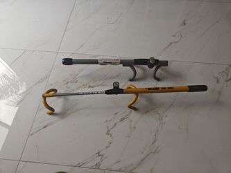 Steering wheel locks