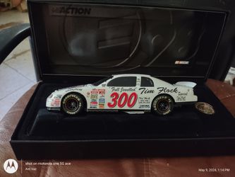 VINTAGE COLLECTIBLE DARRELL WALTRIP 1 OF 1200