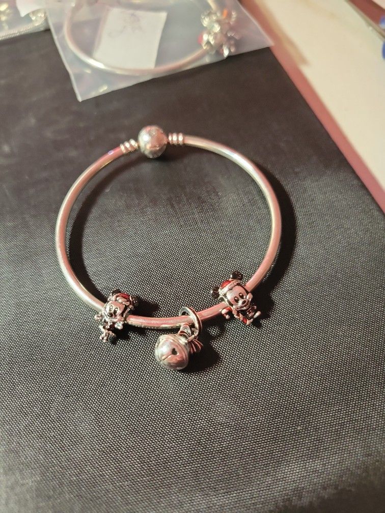 Pandora Xmas Bracelet