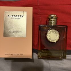 Burberry Goddess Perfume 