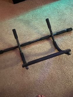 Pull up bar