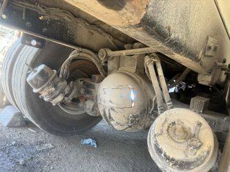 2017 Peterbilt 2 Ejes Traseros / Peso Aguante cada uno 20000-Ibs / Ratio 5.57