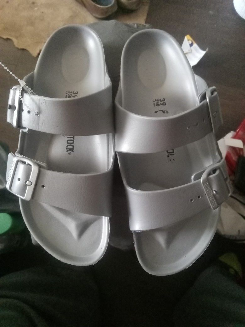 Birkenstocks Sz8