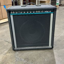 Peavey Basic 60 Amplifier