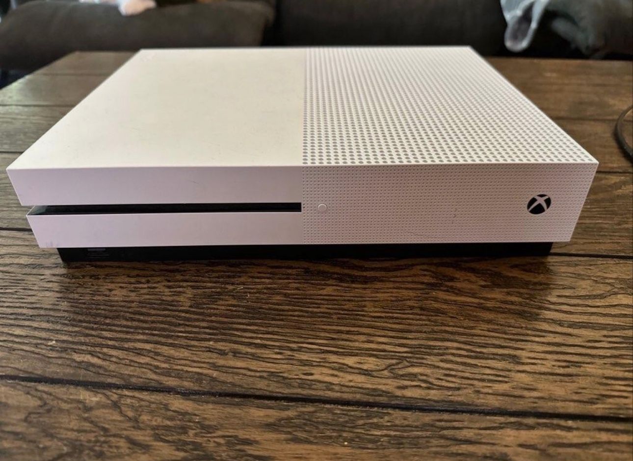 Xbox One S