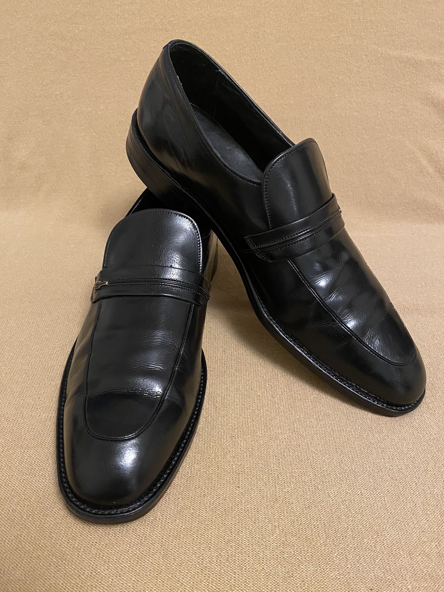 FREEMAN " Free Flex " Men's Dress Shoes LOAFERS 11.1/2 2A Black Leather Dressy. PreOwned. Great Comfy Loafers Dressy Great for Business Meetings/Cou