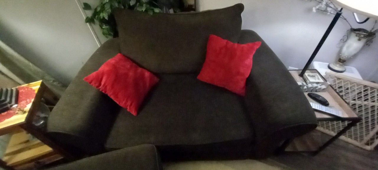 Living Room Couch And Loveseat With Pillows