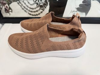 Clarks Cloudsteppers Women’s Brown Knit Slip On Comfort Walking Shoes