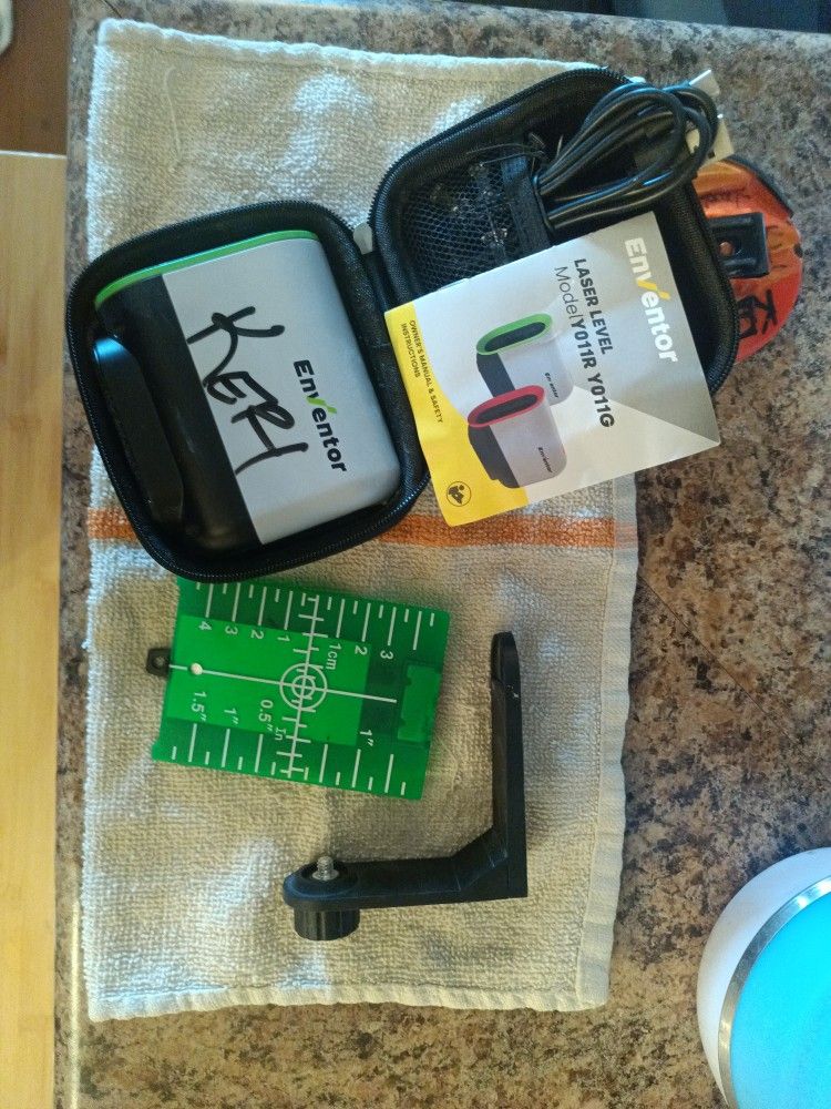 Laser Level w/ Batteries Ready to Work