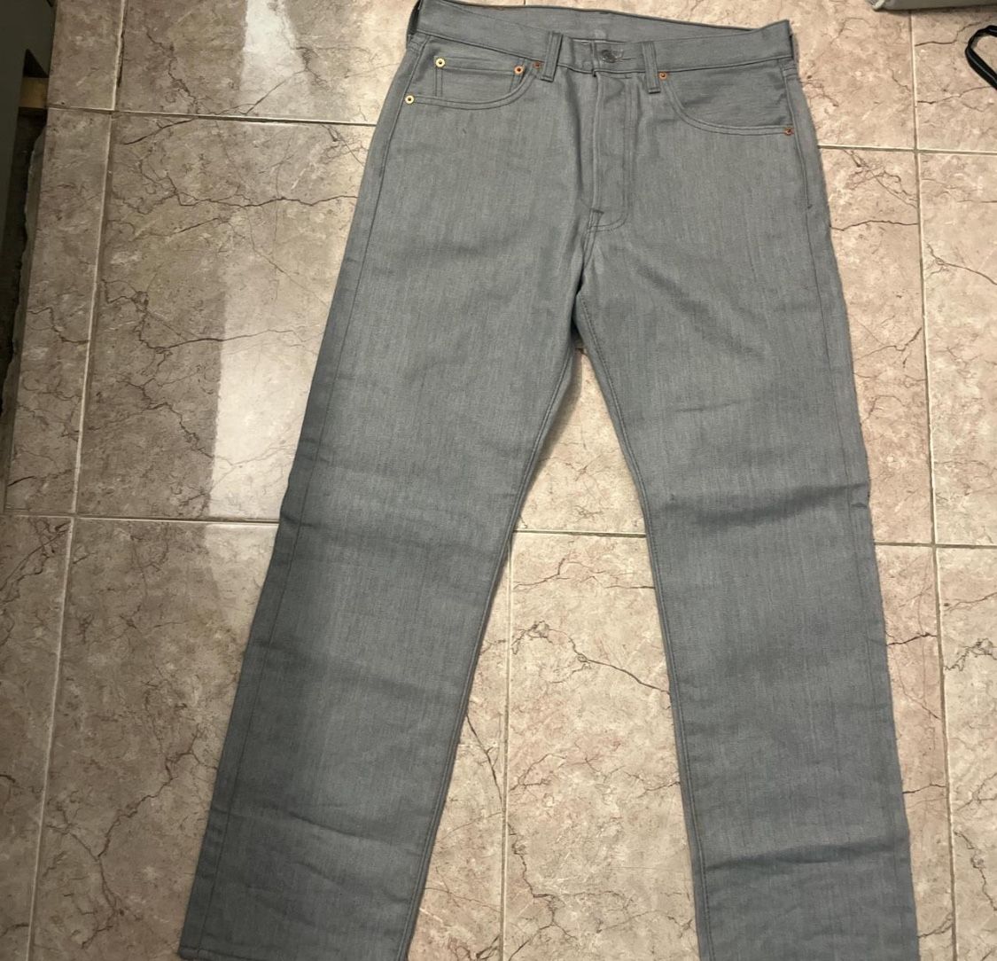 Gray Levi’s 501