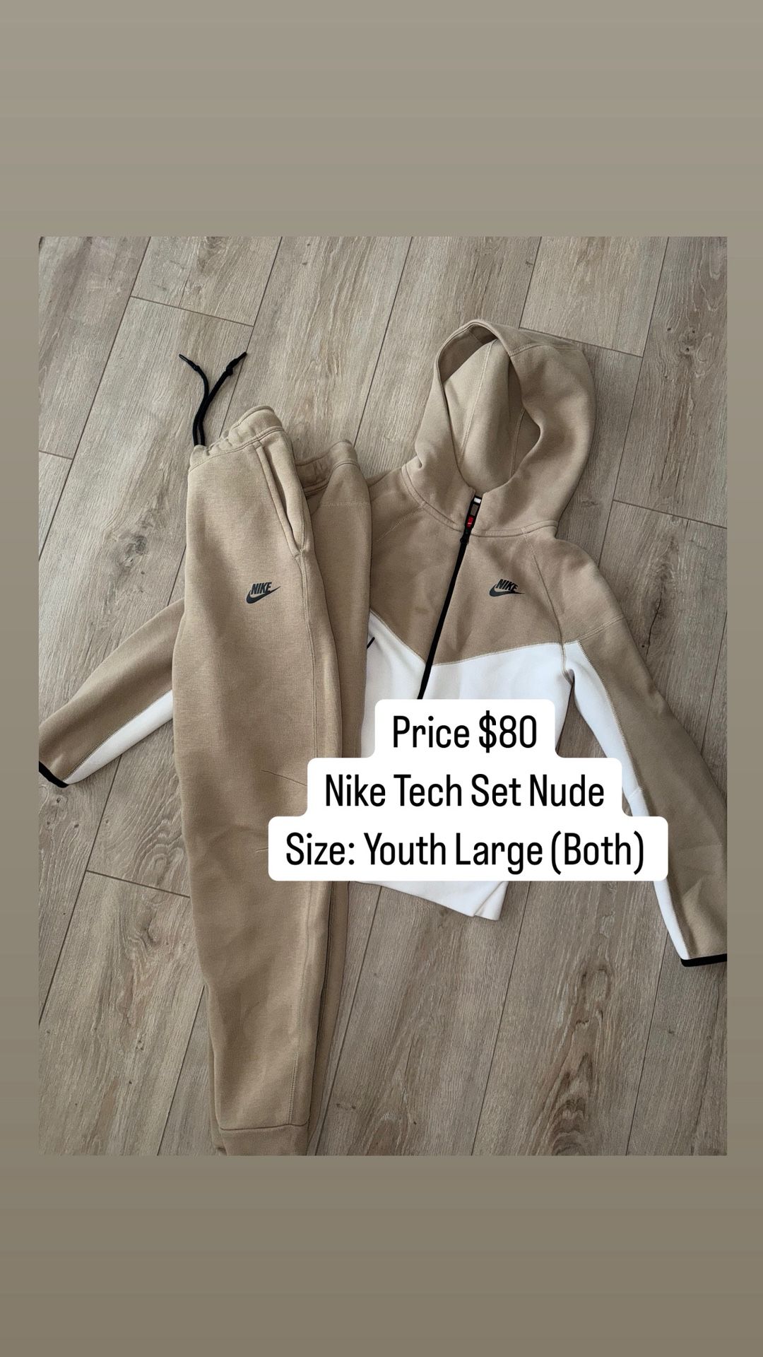 $80 | Size L | 🟤 Nike Tech Set – Nude