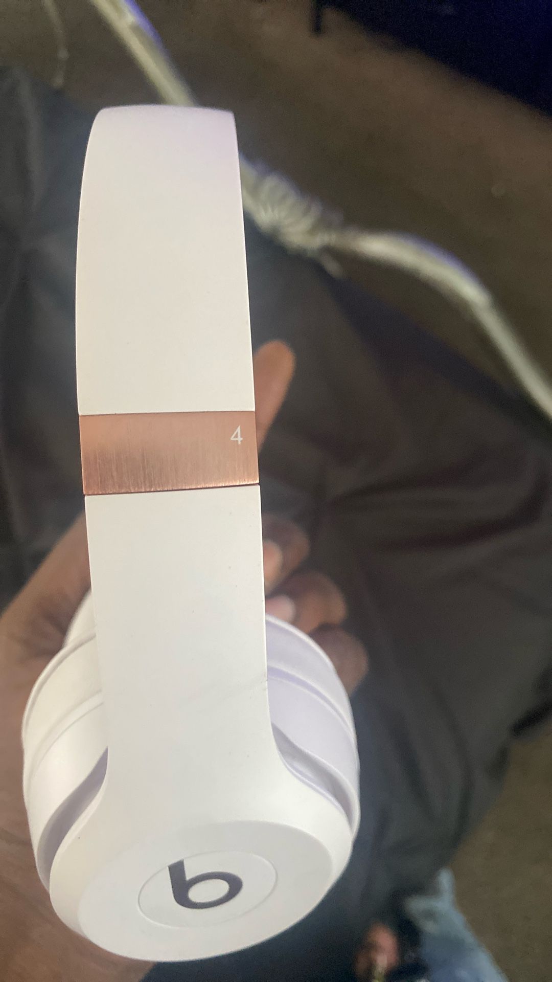 Beats Solo 4