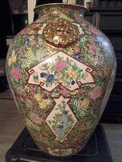 Vintage/Antique Chinese hand painted Porcelain Vases