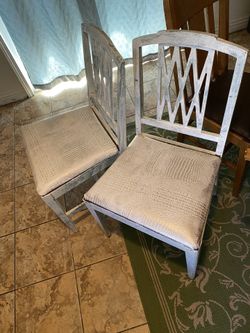 4 chairs $80