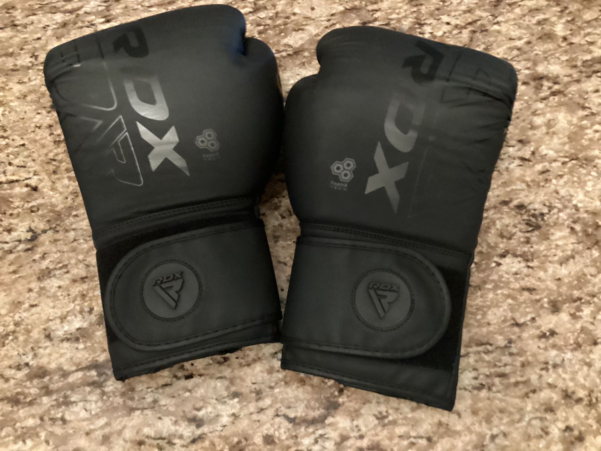 Boxing Gloves Or Martial Art Gloves, 14 Ounce