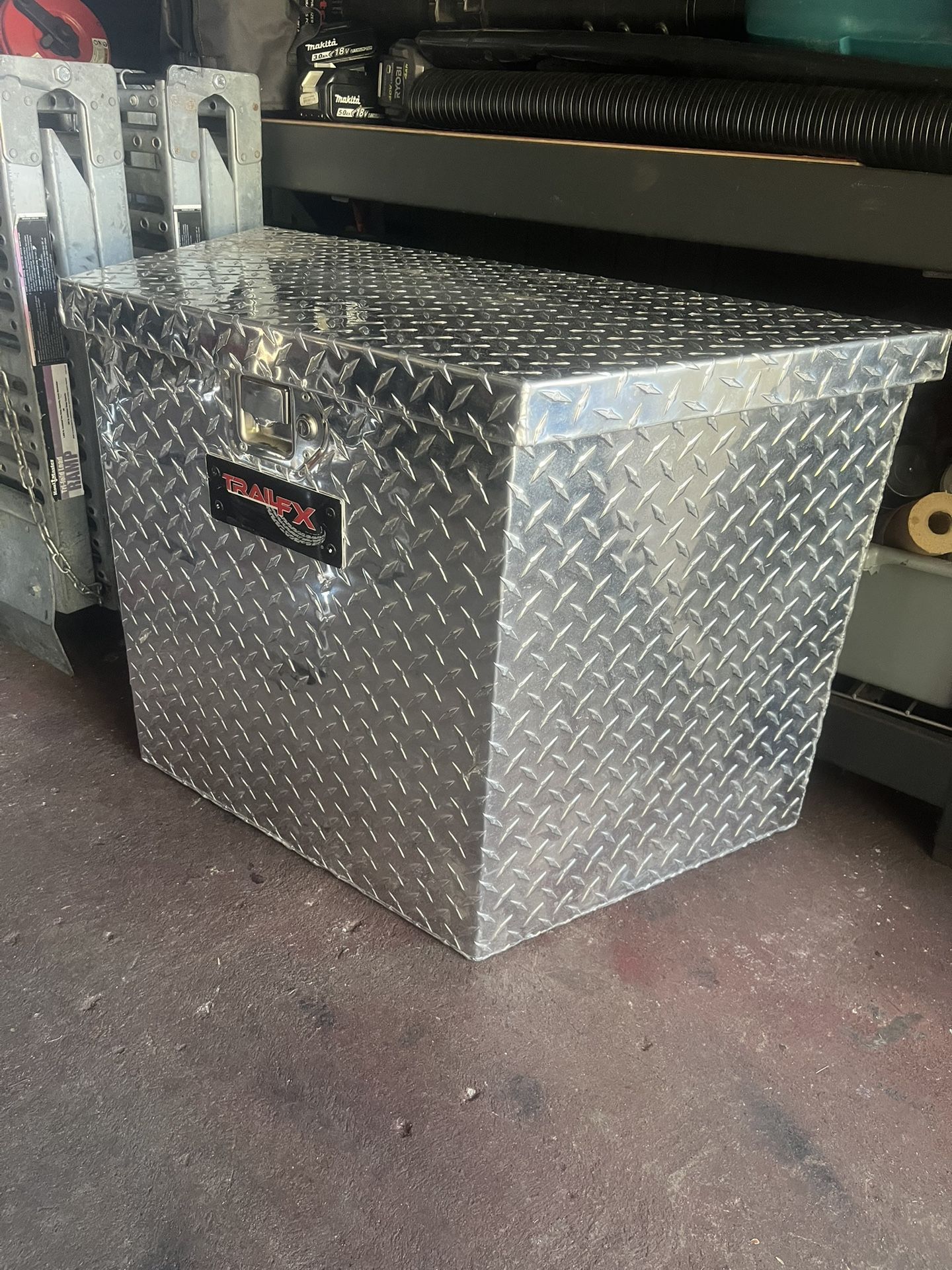 Brand New TRAILFX Tfx Toolbox 201191 34" x 19" Trailer Box