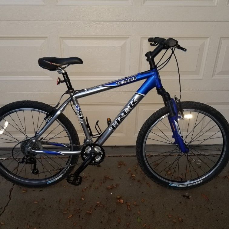 2006 trek bicycles Used Madone SL 5.9, OCLV 110 Carbon Fiber Road Bike-2006, 52cm 2006 Trek OCLV Team Time