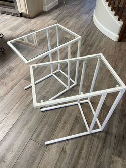 Side table/laptop stand