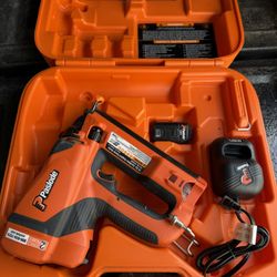 Paslode IM250A-Li2 Cordless 16 Gauge Battery Powered Angled Finish Nailer