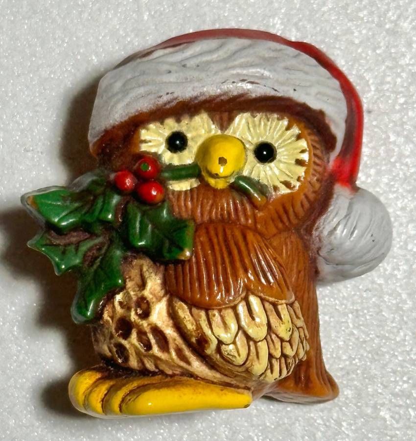 Vintage Hallmark Brooch Pin Christmas Owl In Santa Hat Holiday