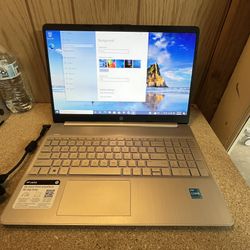 HP Laptop 15" Win10 Home, intel core i3, 8GB RAM, 256GB storage
