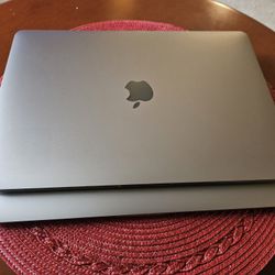 Lot Of 2 Apple Macbook Pro i5 16gb Ram 256gb SSD Drive 13" Screen/Touchbar 2019