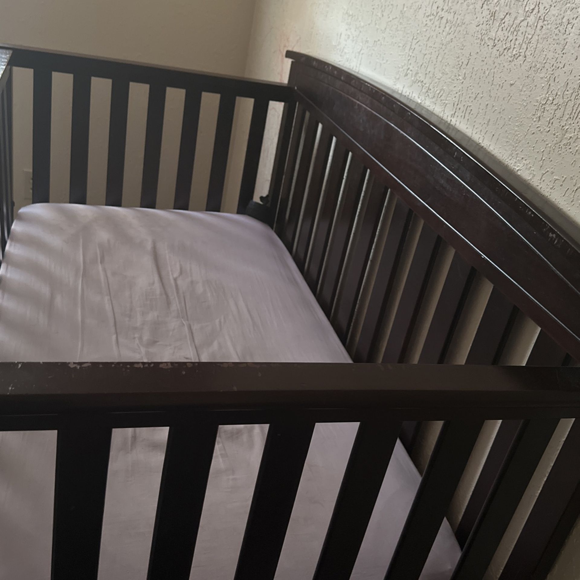 Baby Crib brown