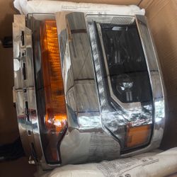 🚙🚙 2016-2018 SILVERADO DRIVER SIDE HEADLIGHT BEAND NEW 🚙🚙