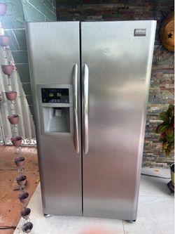Refrigerator 36 x70
