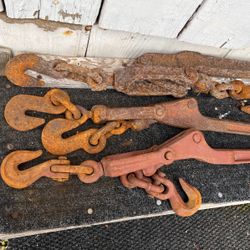Three Chain Tittaners