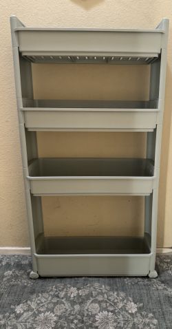 Like New 4-tier rolling storage
