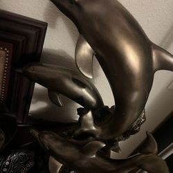 Golden Dolphins Souvenir