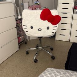 Hello Kitty Chair 