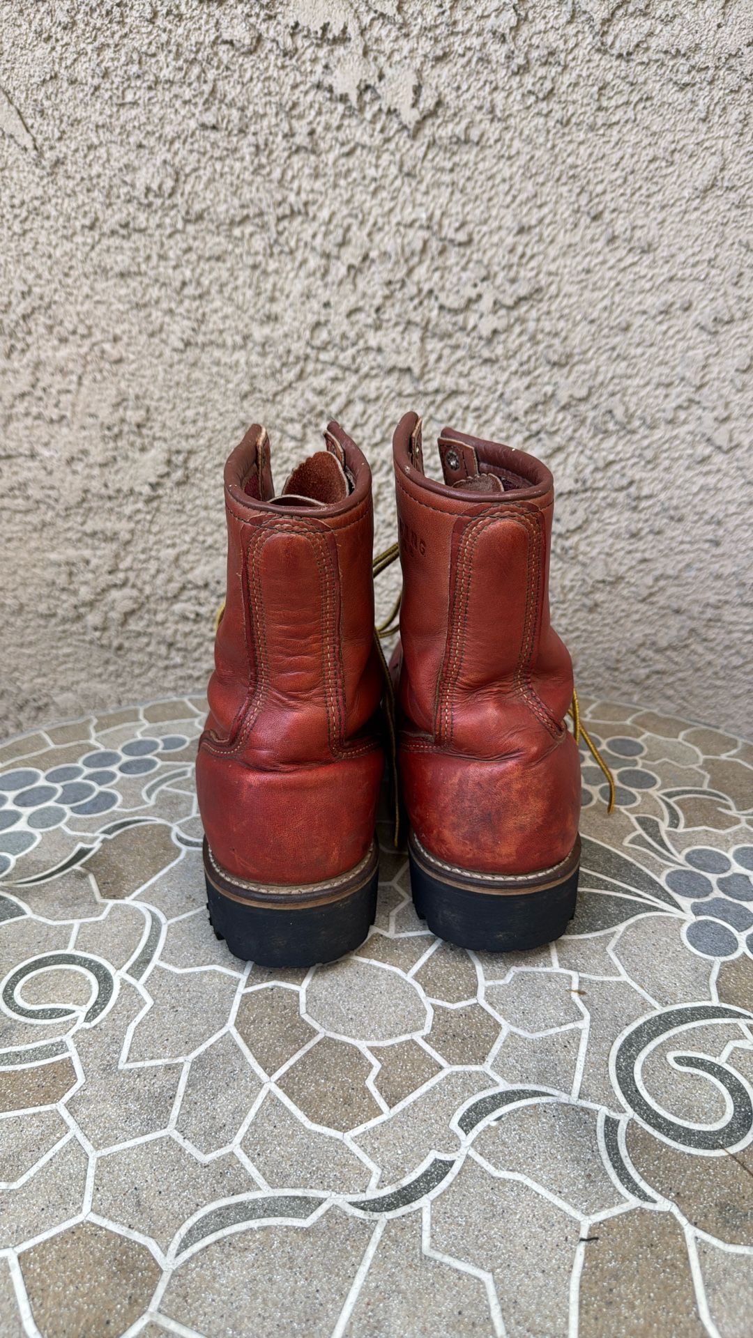 BOOTS RED WING SOFT TOE SIZE 8 MENS  & Accessories