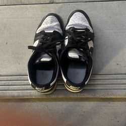 Panda dunks size 12