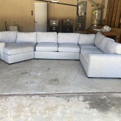Large Sectional Couch With “cuddler” Section 