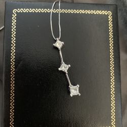 0.6 Carat Natural Diamond Necklace