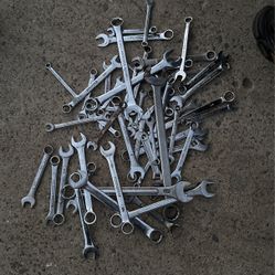 Tools For Sale 2 Dollar Items 