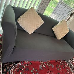 Drexel sofa ( 3 seater ) with sofa cover with pillows