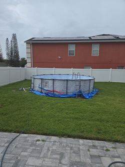 Above ground pool