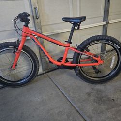 Makena Kona 11 Inch Bike